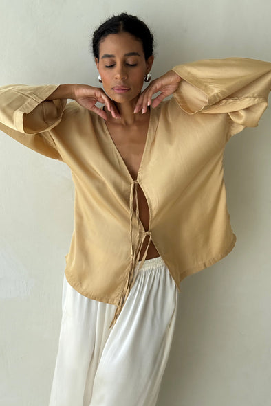 LUE TIE TOP latte