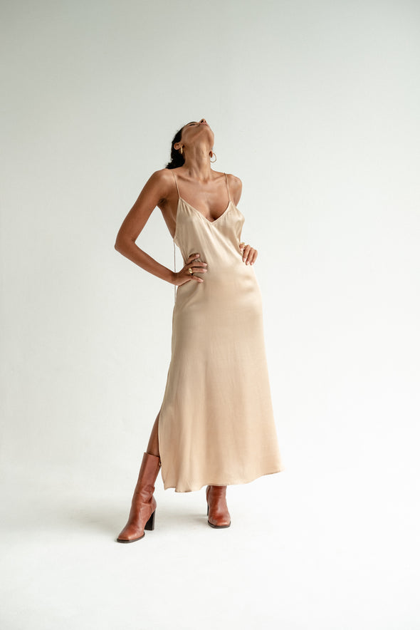 SILK SLIP DRESS nude